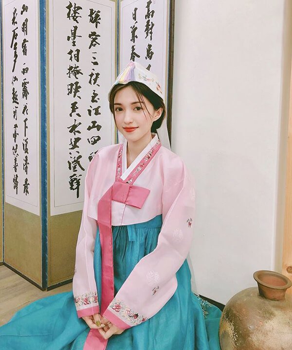 girl mặc hanbok đẹp